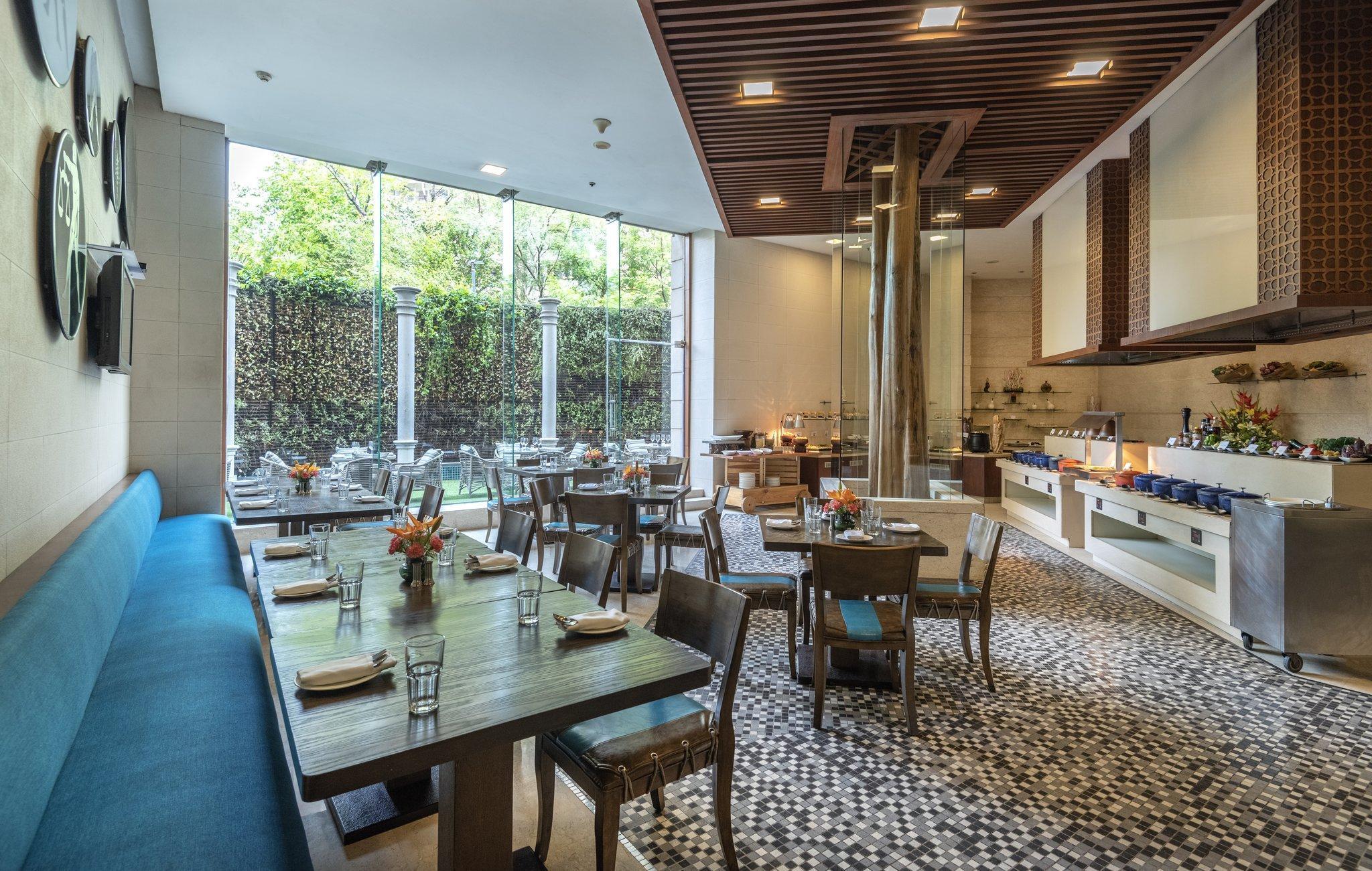 Radisson Gurugram Sohna Road City Center Gurgáon Kültér fotó