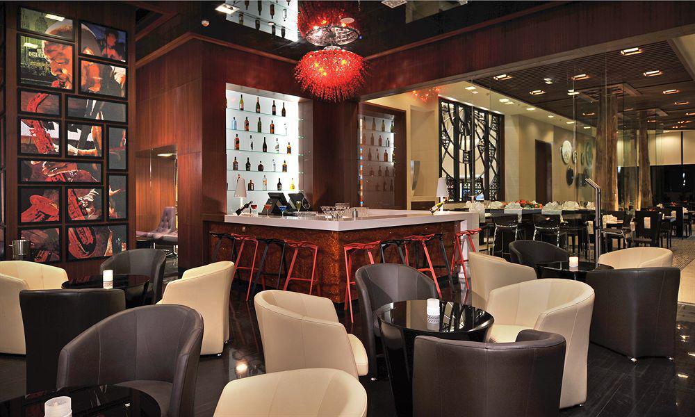 Radisson Gurugram Sohna Road City Center Gurgáon Étterem fotó